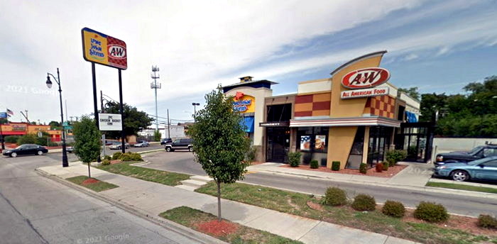 Long John Silvers - Detroit - 17630 Grand River Ave (newer photo)